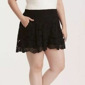 New flowy black lace shorts